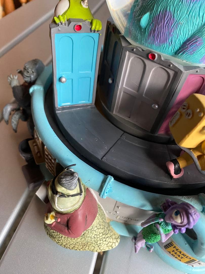 モンスターズ・インク スノードーム　オルゴール　フィギュア　ディズニー　レア