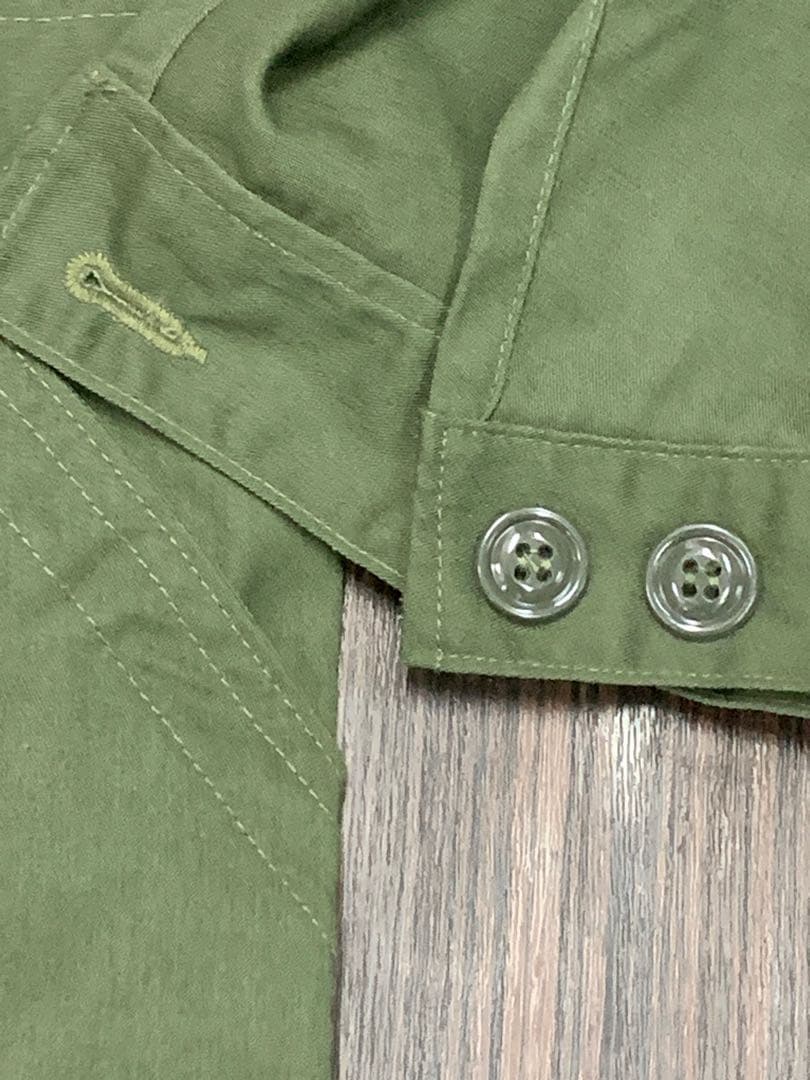 ミリタリー　ジャンプスーツ