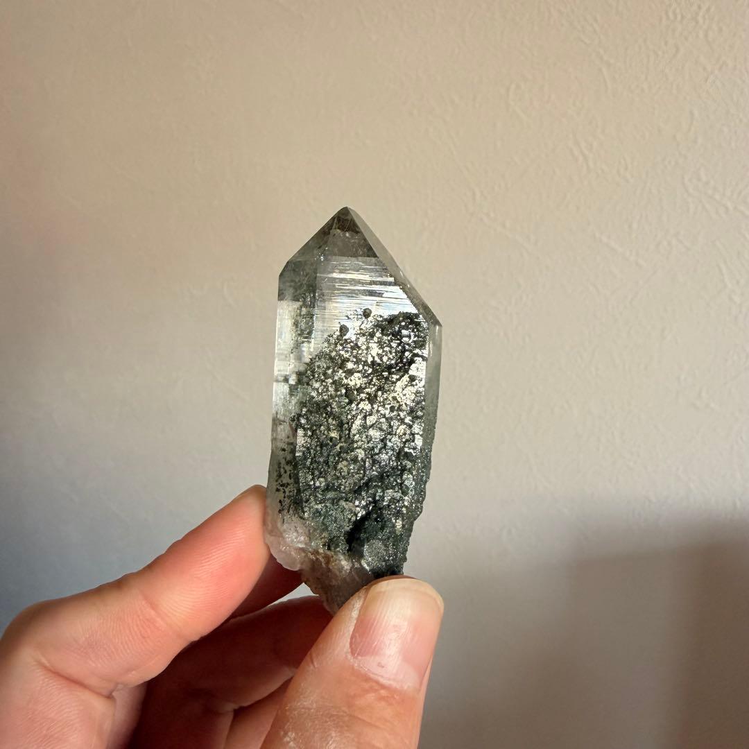 希少【クローライト】パキスタン スカルドゥ産 ヒマラヤ水晶 80g 7×4cm