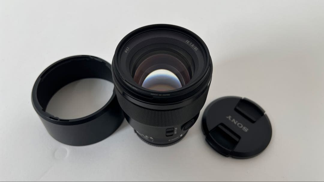 sony EF 85mm f1.8 レンズプロテクター付