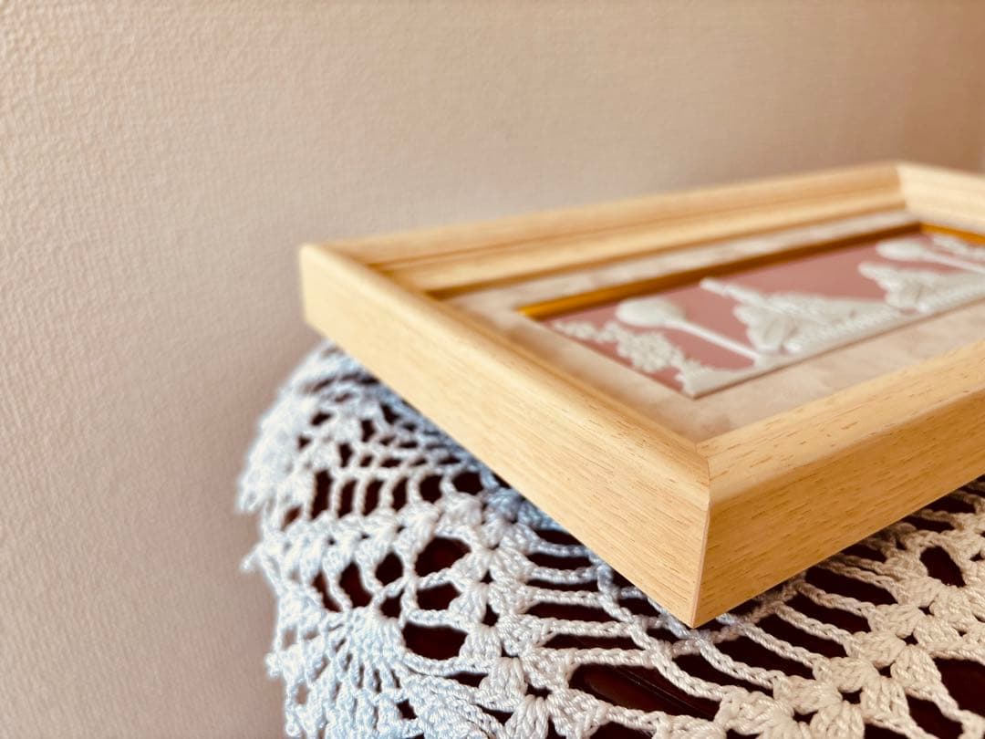 ウェッジウッド ジャスパーウエア雛ドール プラーク 木製フレーム