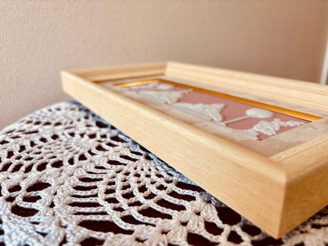 ウェッジウッド ジャスパーウエア雛ドール プラーク 木製フレーム