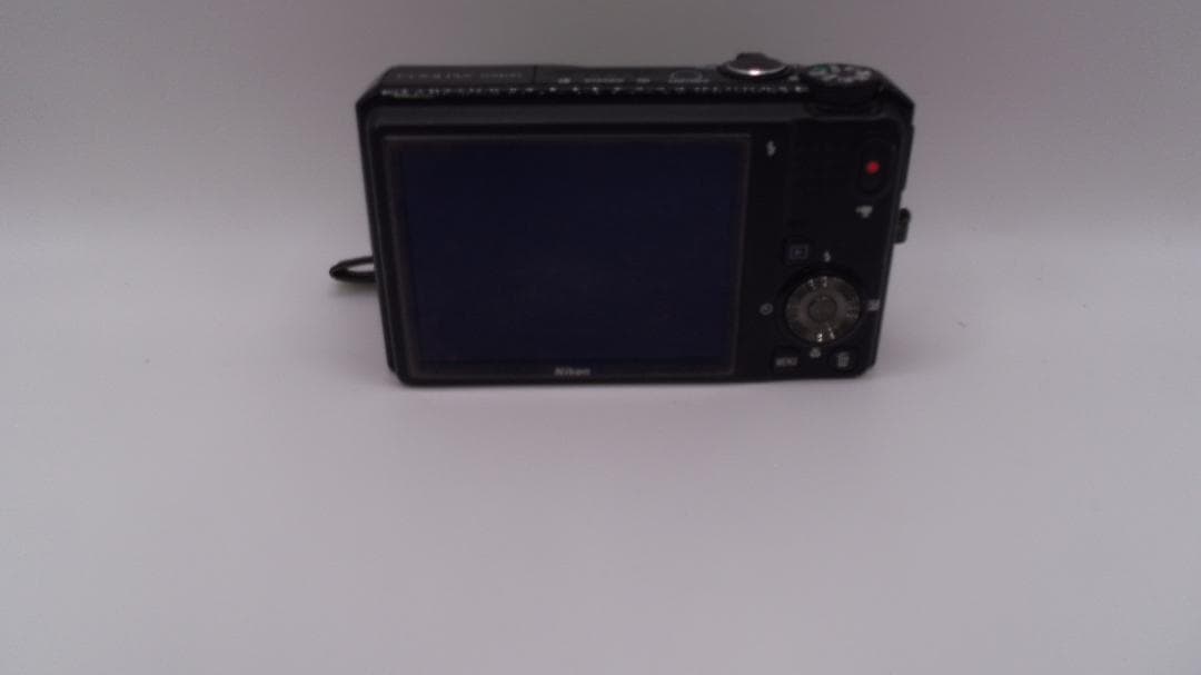 デジタルカメラ Nikon COOLPIX S9100 本体+バッテリー 現状品
