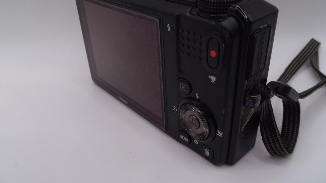 デジタルカメラ Nikon COOLPIX S9100 本体+バッテリー 現状品