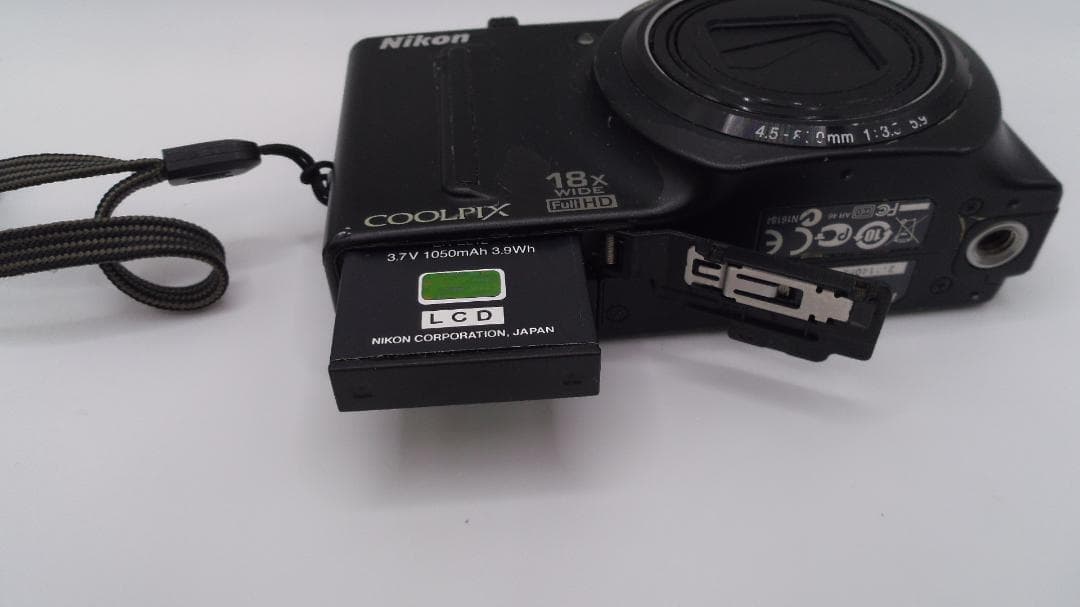 デジタルカメラ Nikon COOLPIX S9100 本体+バッテリー 現状品