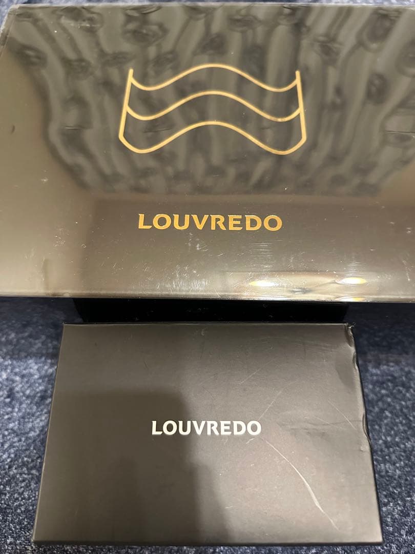 LOUVREDO 復元ドライヤー　限定非売品　ゴールドディスプレースタンド付き