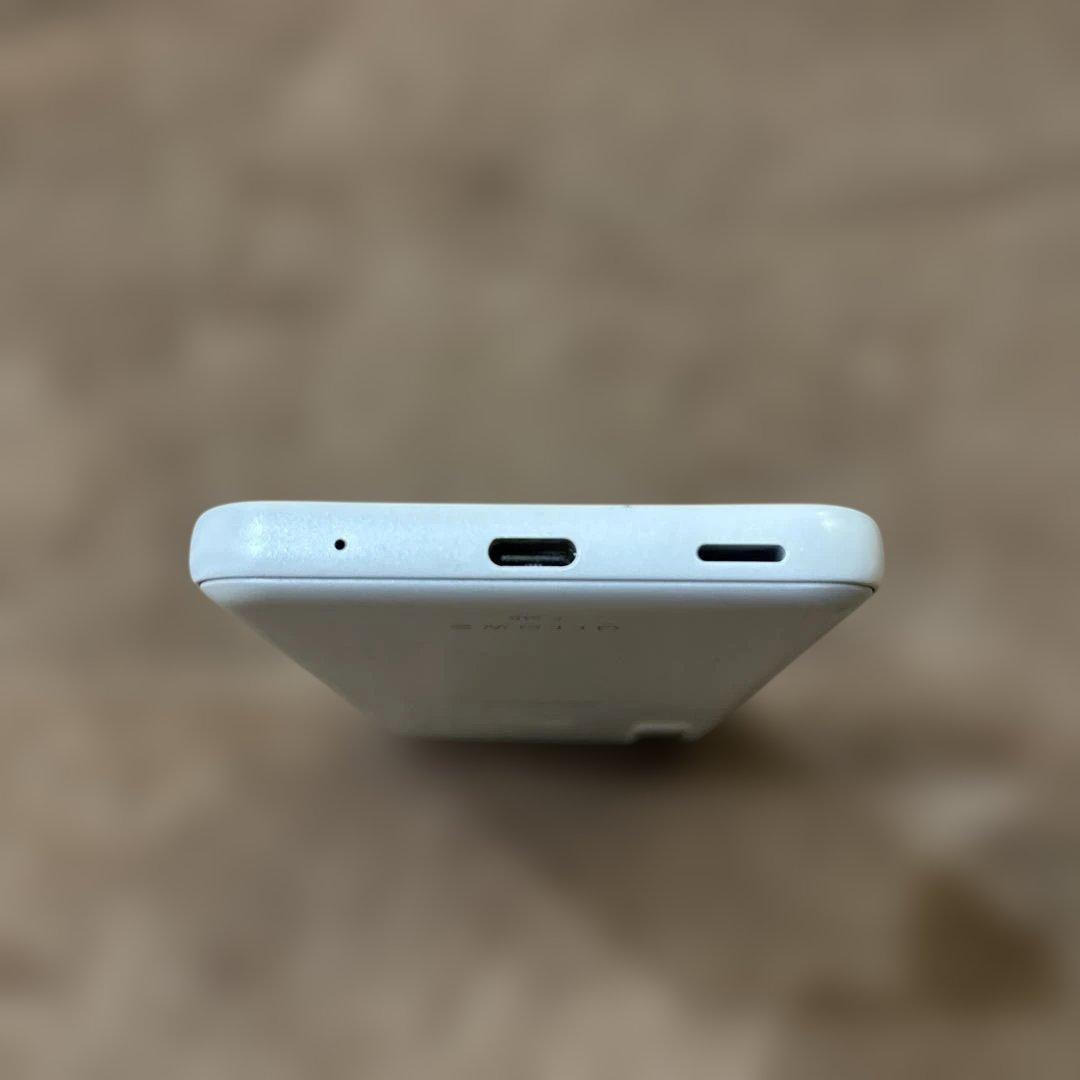 docomo arrows We F-51B ホワイト SIMロック解除済