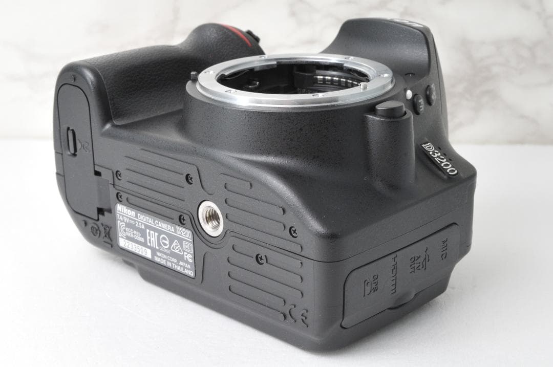 美品 Nikon D3200⭐️スマホ転送 ガイド機能 動作確認済み 一眼レフ