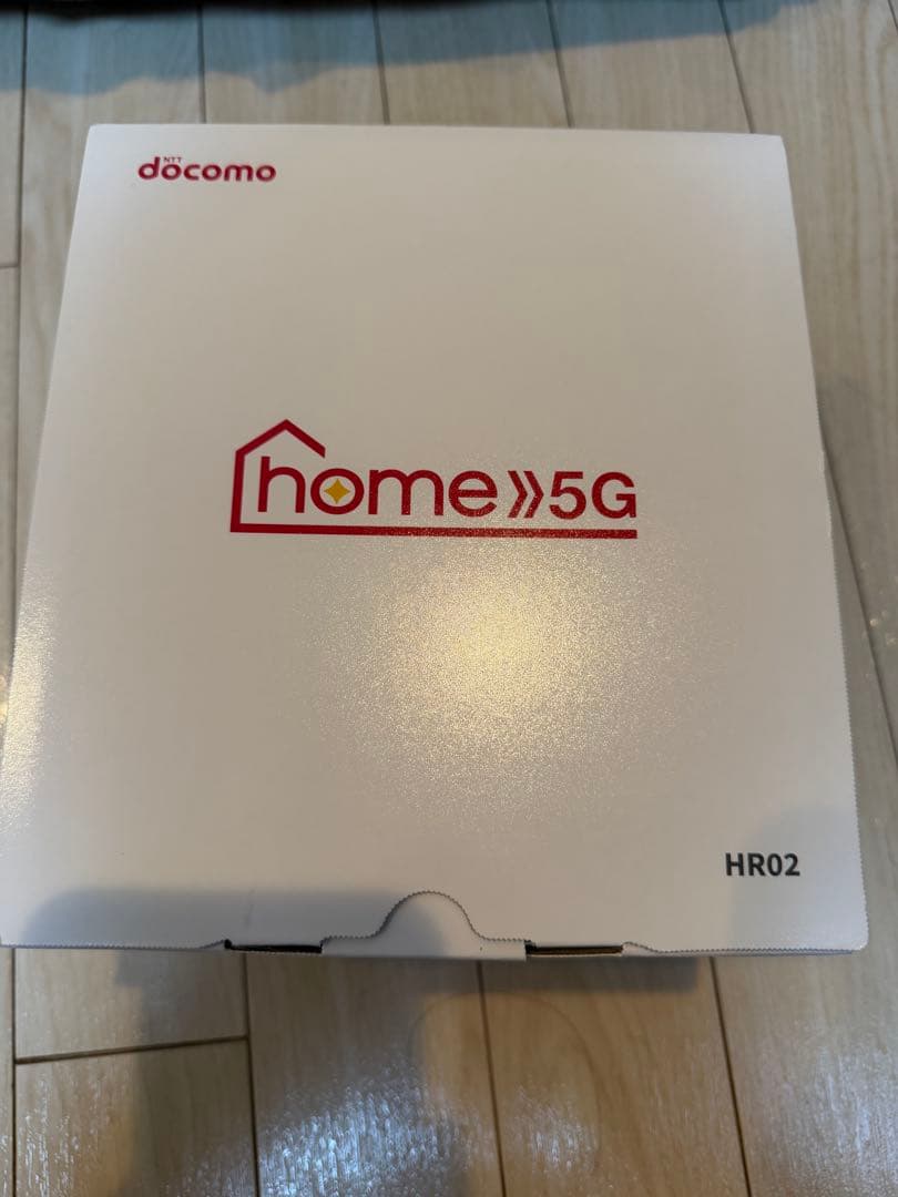docomo  5Gルーター　HR02 本体