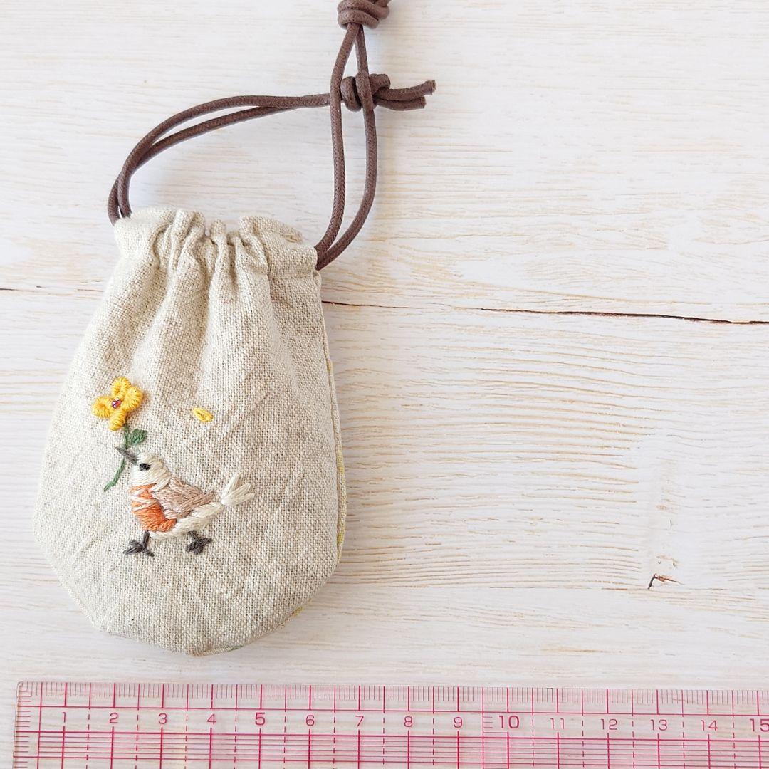 ちっちゃな巾着サシェ/詰替えタイプ【こまどりと黄色い花】
