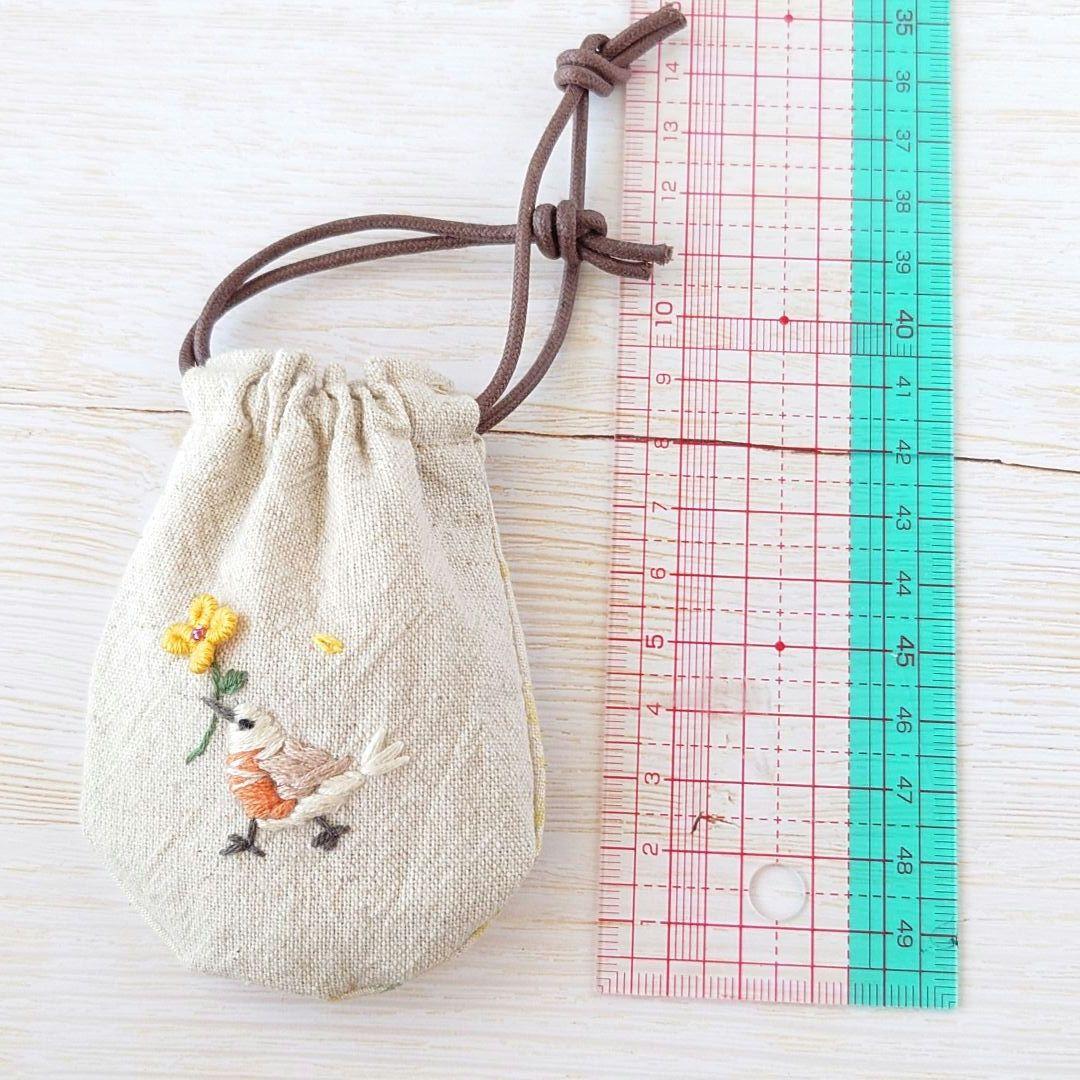 ちっちゃな巾着サシェ/詰替えタイプ【こまどりと黄色い花】