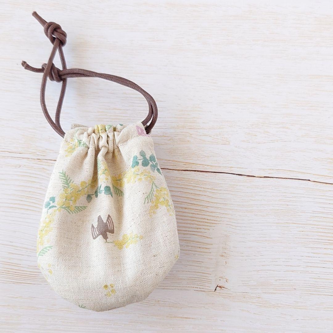 ちっちゃな巾着サシェ/詰替えタイプ【こまどりと黄色い花】