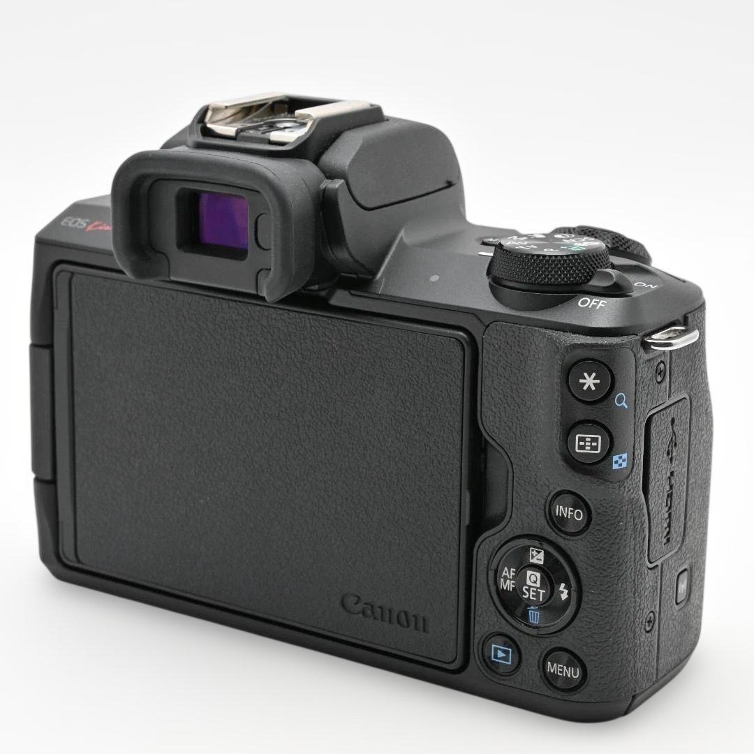 【ほぼ新品】 Canon EOS Kiss M2 ボディー ブラック