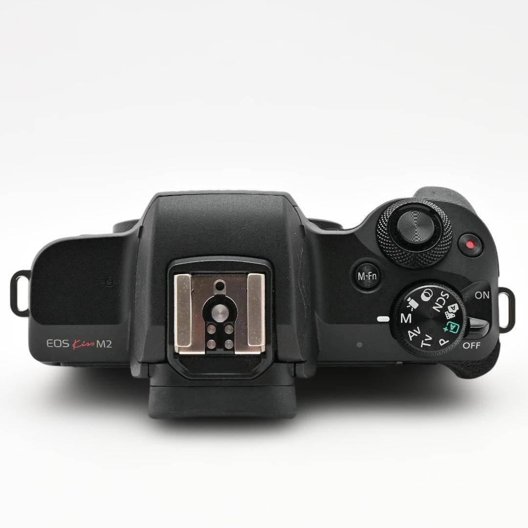 【ほぼ新品】 Canon EOS Kiss M2 ボディー ブラック