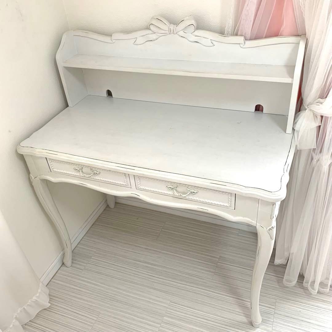 リュバンシュ　吉川ひなの　レア　ロマプリ　人気完売　クラシック　ホワイト デスク