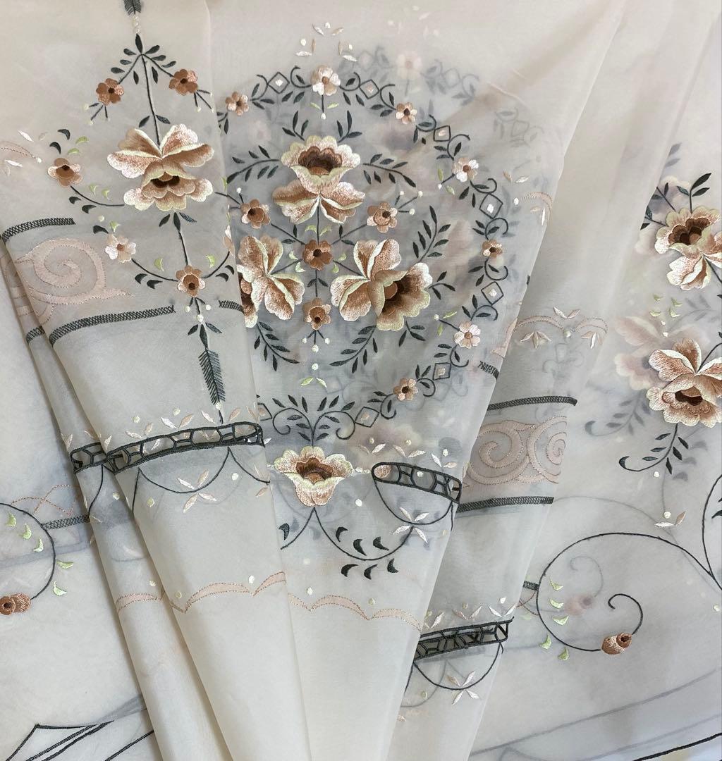 ヴィンテージ　アンティーク　手刺繍　大型テーブルクロス　円形