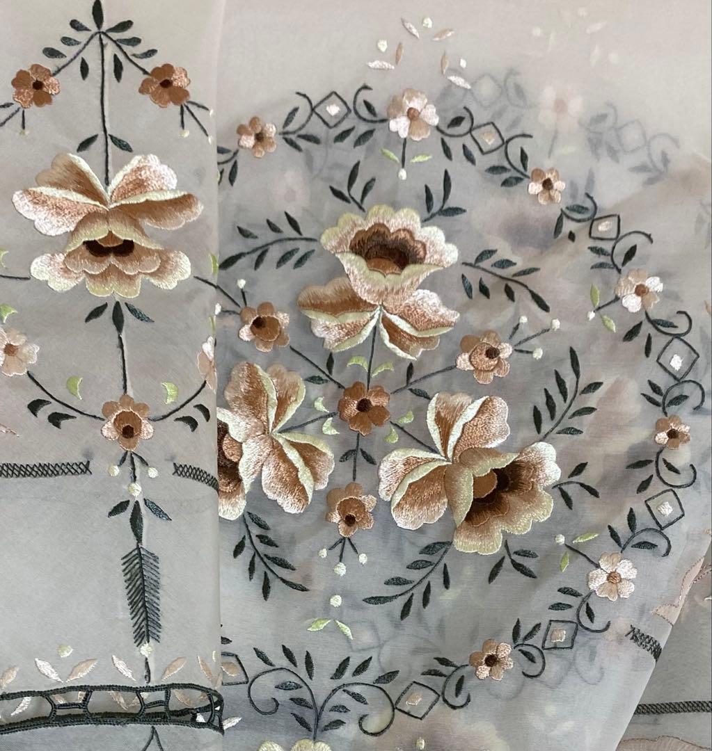 ヴィンテージ　アンティーク　手刺繍　大型テーブルクロス　円形