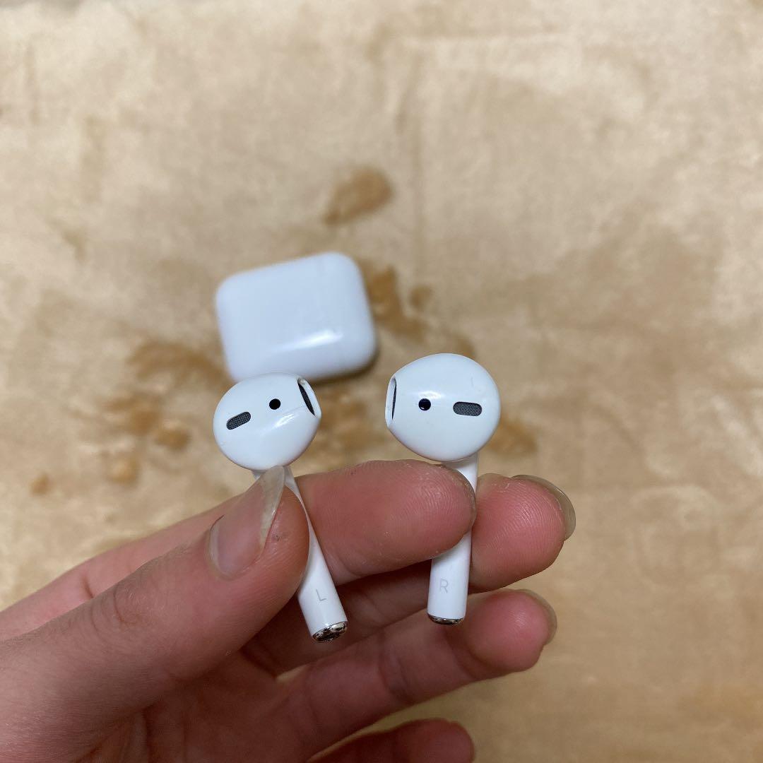 Apple AirPods 第一世代