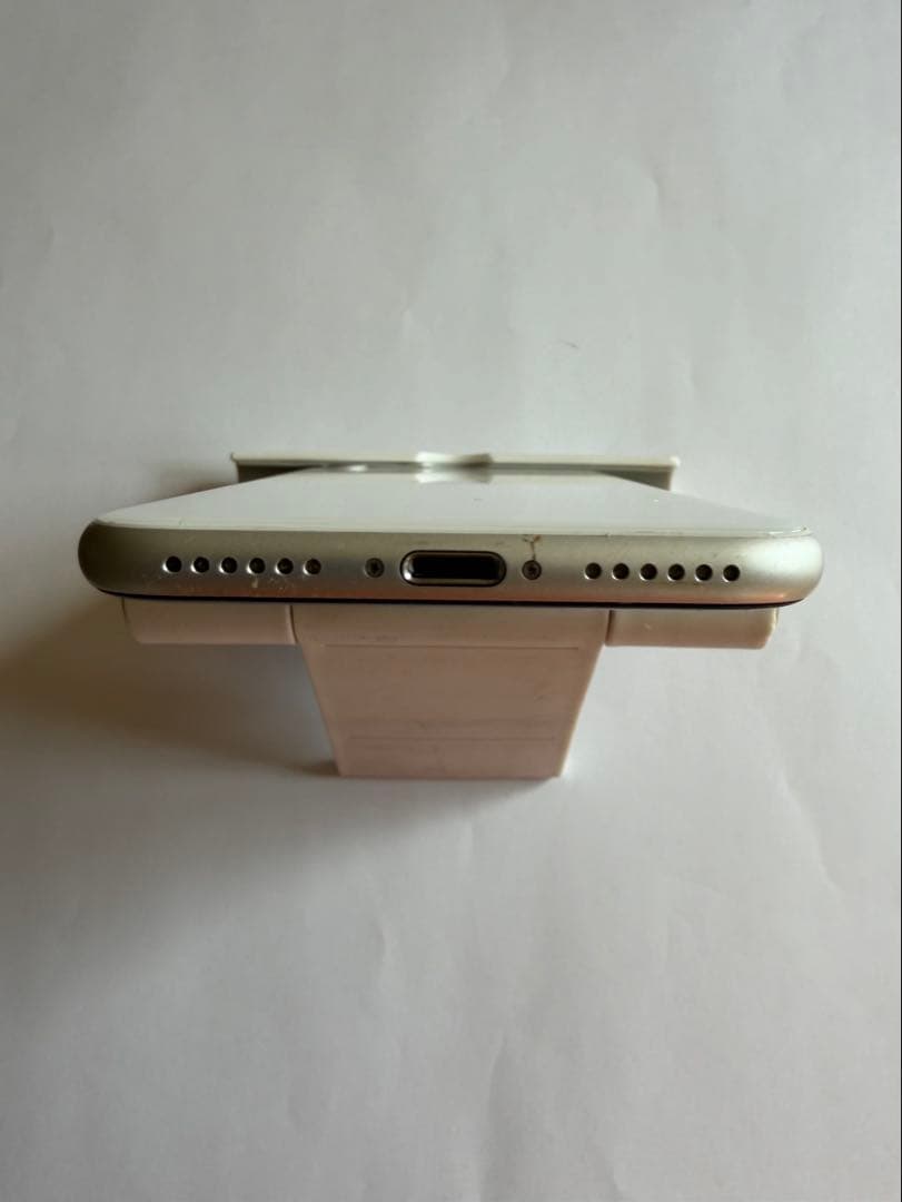 【美品】iPhone SE2 64GB SIMフリー 本体 即発送❣️