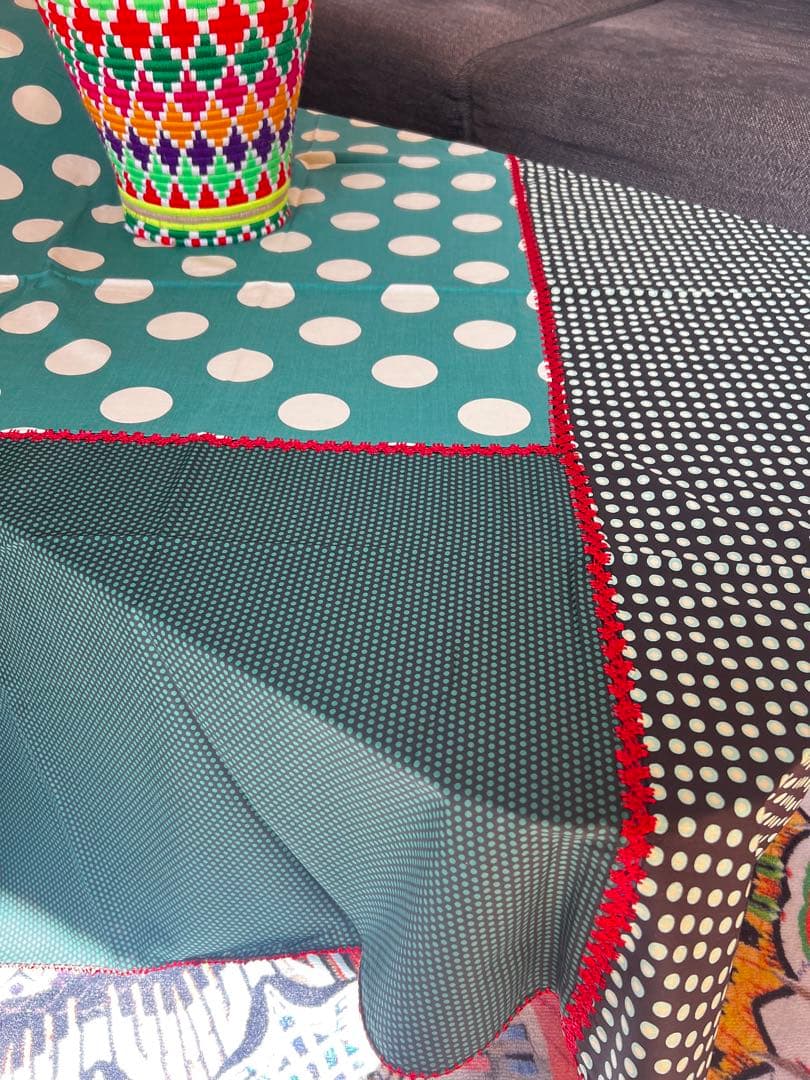 レオアトランテ　テーブルクロス