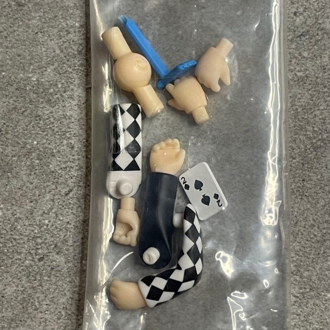 ねんどろいど　ツイステッドワンダーランド　リドル、エース、デュース　3体セット