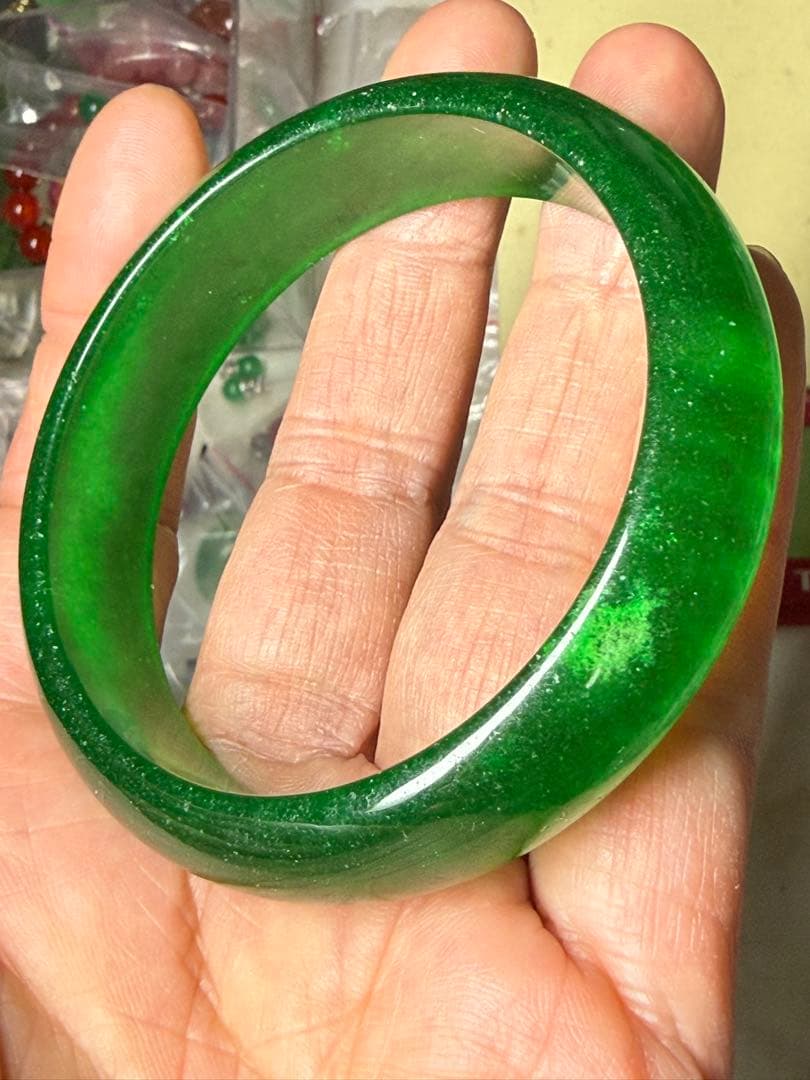 絶品　ミャンマー翡翠　氷種大バングル