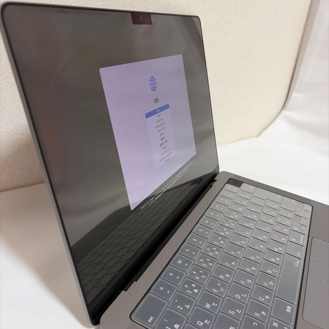 MacBookPro M1Pro 14インチ A2442 MKGP3J/A