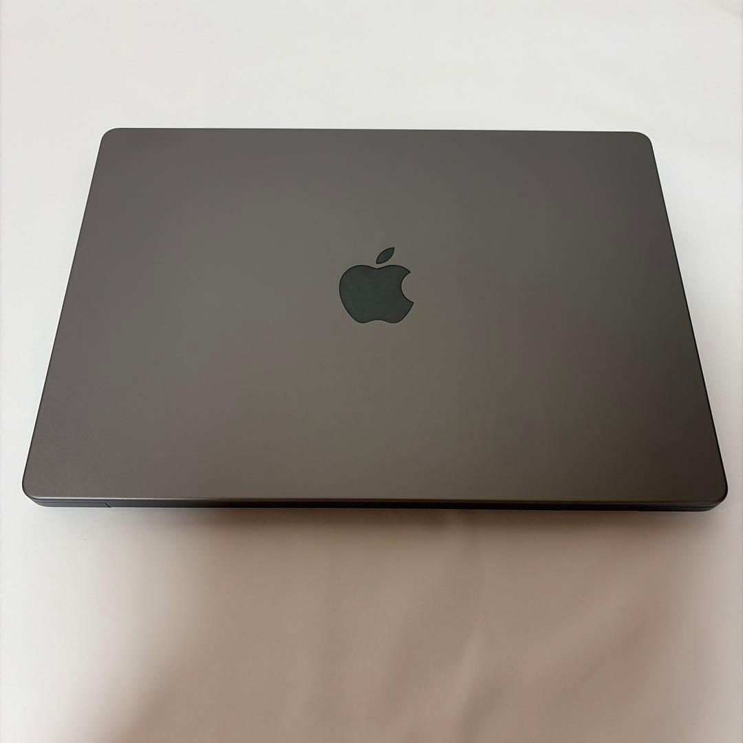 MacBookPro M1Pro 14インチ A2442 MKGP3J/A