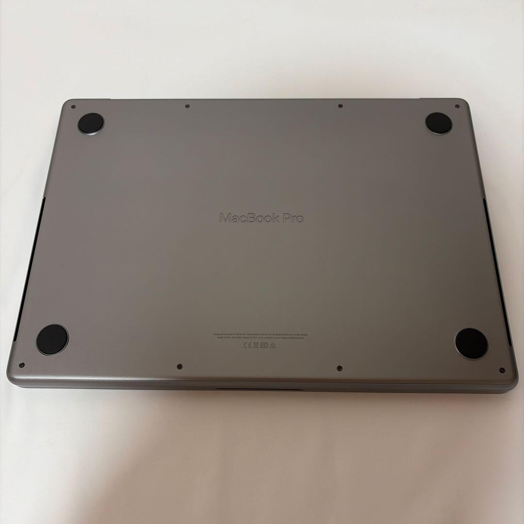 MacBookPro M1Pro 14インチ A2442 MKGP3J/A
