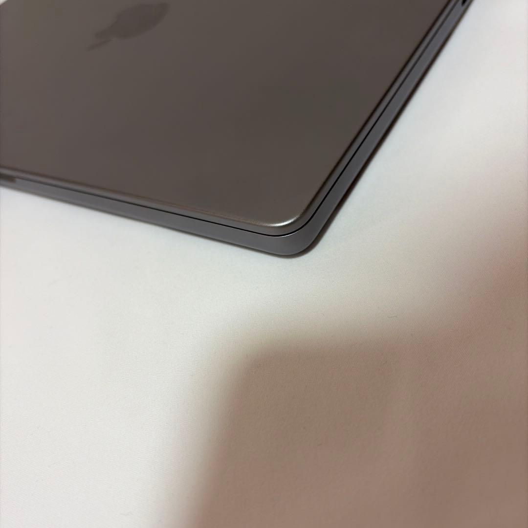 MacBookPro M1Pro 14インチ A2442 MKGP3J/A
