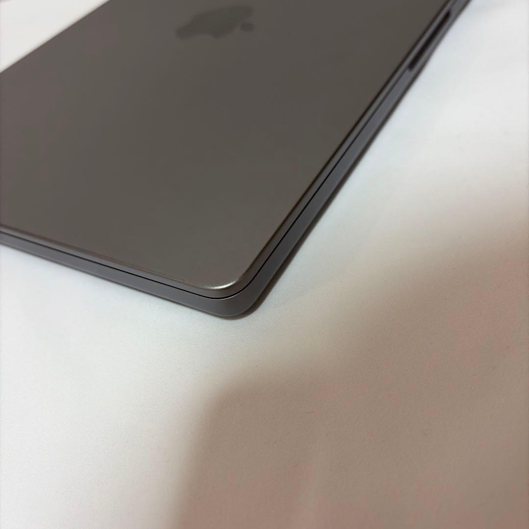 MacBookPro M1Pro 14インチ A2442 MKGP3J/A