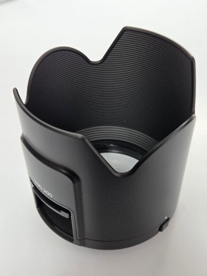 富士フイルム　GF 100-200mm f5.6 LM OIS WR