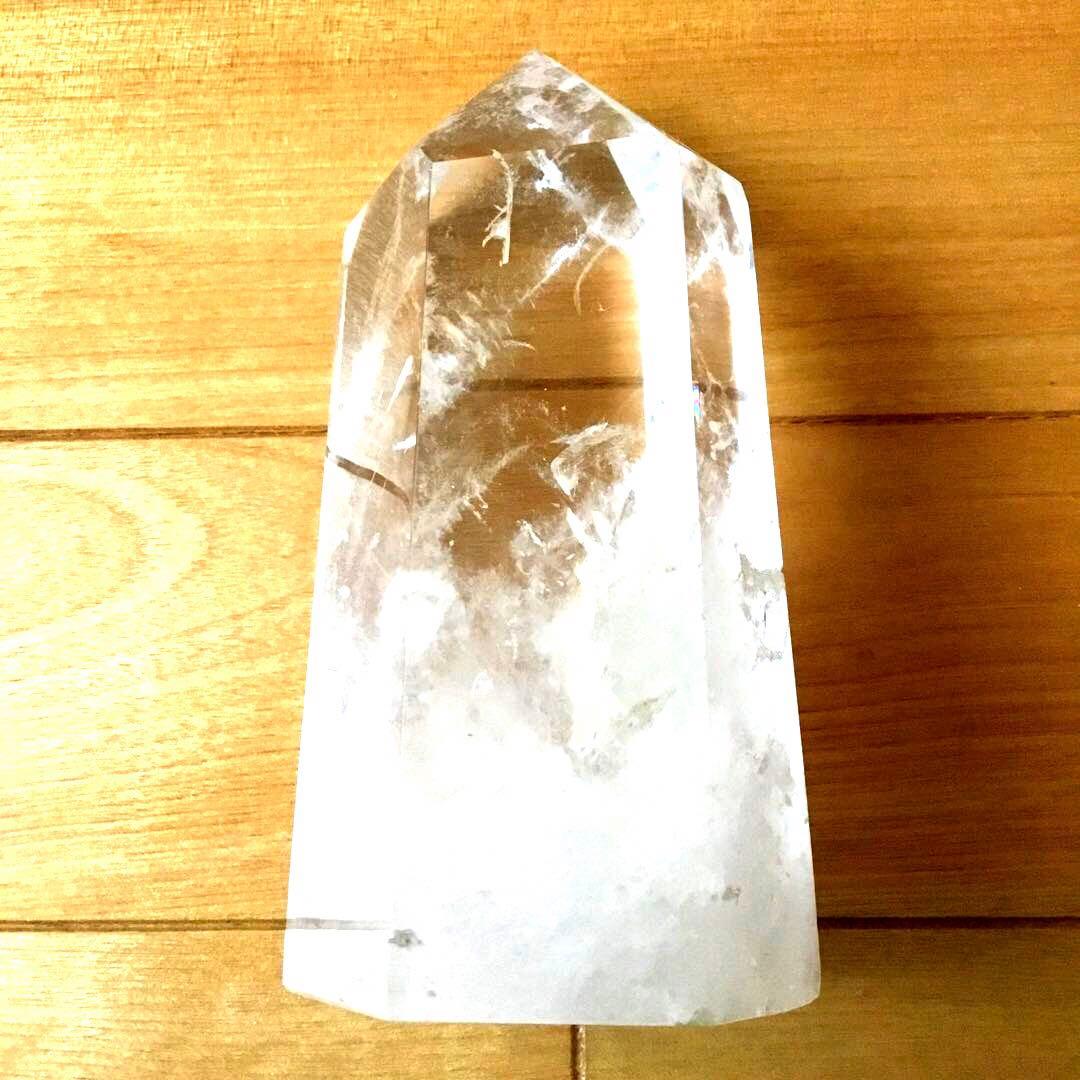 天然水晶　大きめ水晶ポイント750g ブラジル産天然石　パワーストーン　置物
