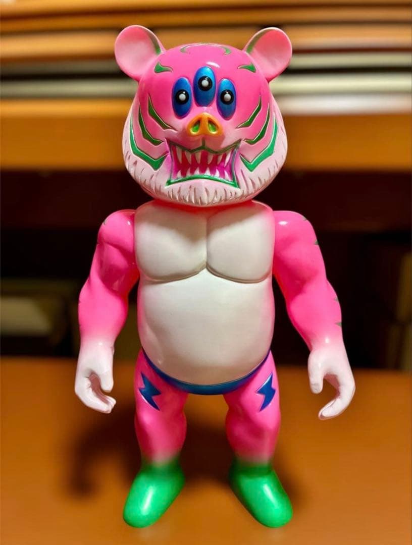 ブタイガー　アートジャンキー　蓄光　GID 面取れ