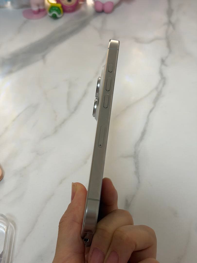 ♡iPhone16Pro ホワイト128GB箱充電器付き♡
