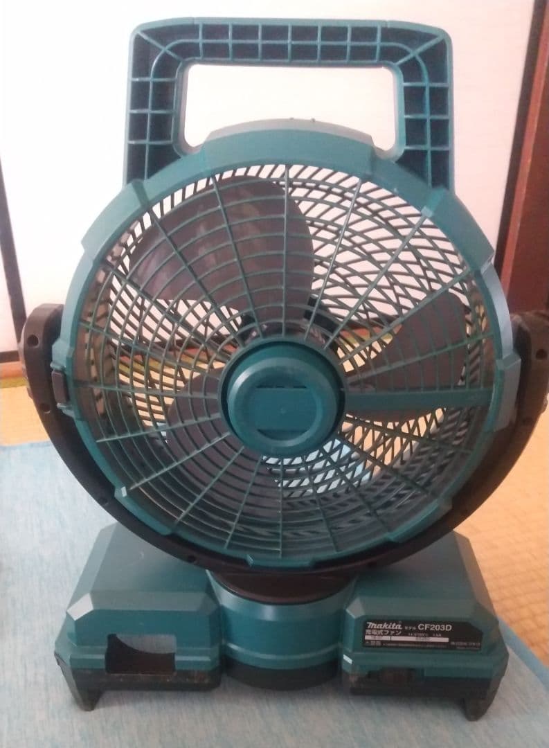 マキタ 充電ファン CF203D 動作確認済み※ご購入前にコメントを下さい！