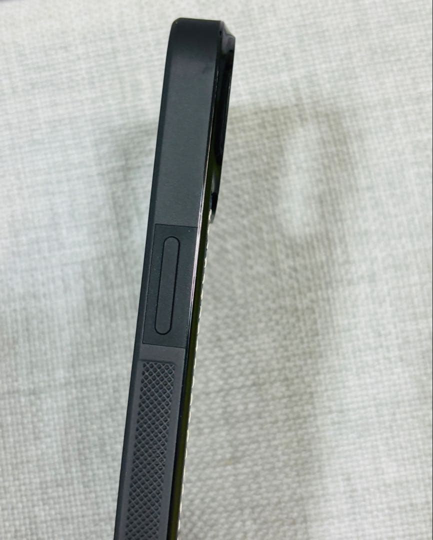 OKO専用 ☆新品未使用　シュリンクレザーiPhone15 ケース