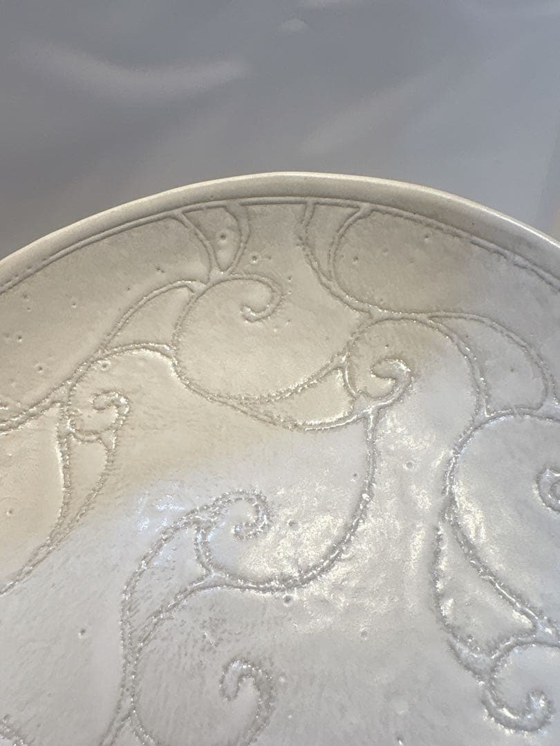 新品⭐︎沖縄　やちむん　お皿　2枚セット　白