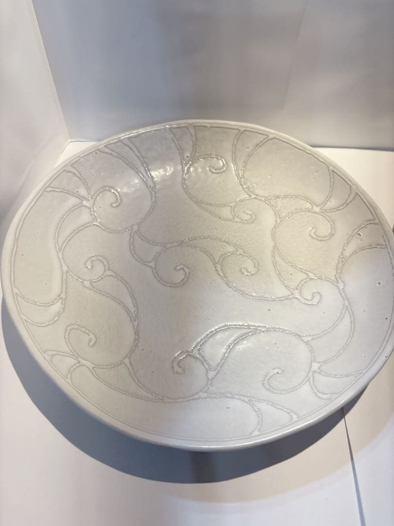 新品⭐︎沖縄　やちむん　お皿　2枚セット　白