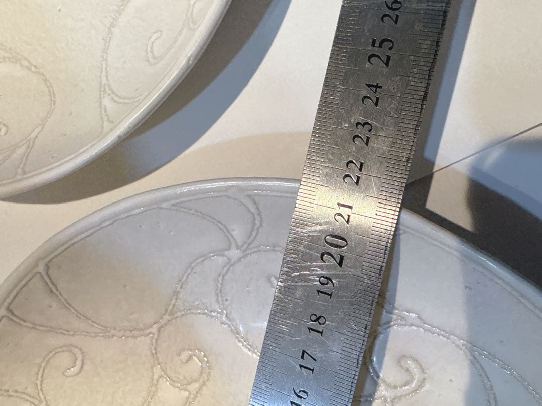 新品⭐︎沖縄　やちむん　お皿　2枚セット　白