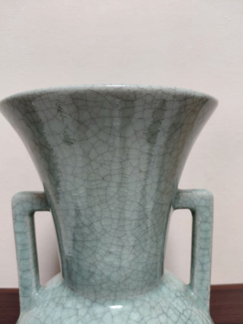 青磁 耳付花瓶 壷 詳細不明