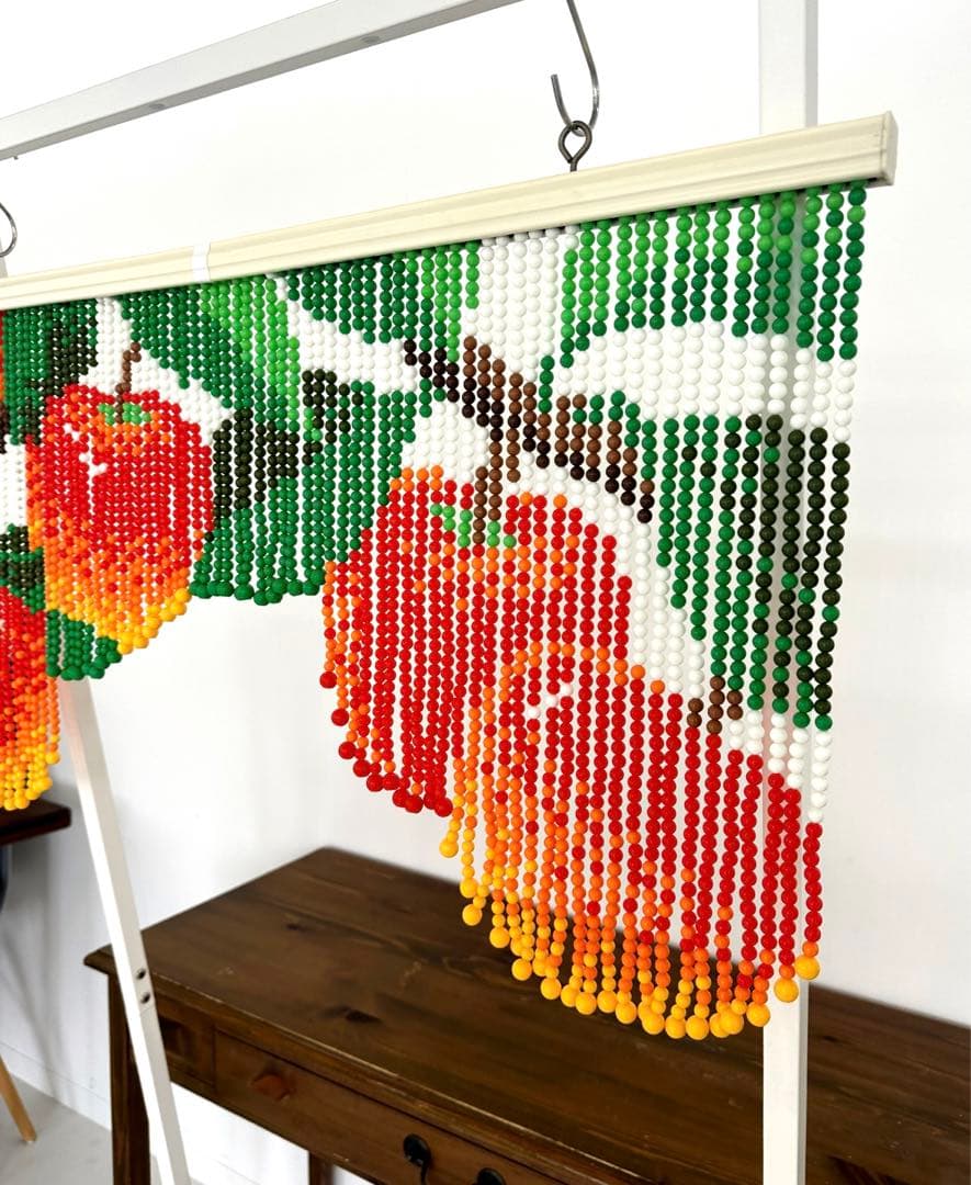 ヴィンテージ ビーズカーテン　珠のれん　りんご柄　アップル　昭和レトロ