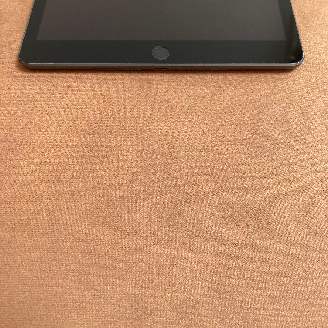 3360【早い者勝ち】電池最良好☆iPad7第7世代32GB WIFIモデル☆