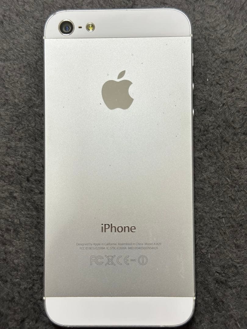 iPhone5 32GBホワイト&シルバー　SoftBank ソフトバンク