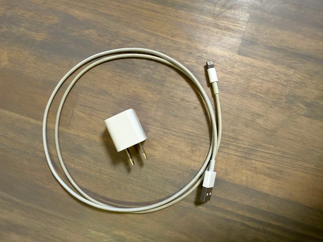 Apple iPhoneSE2 64GB ホワイト　おまけ付き