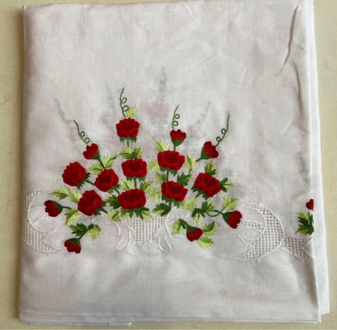 刺繍テーブルクロス200x140cm ナプキンセット