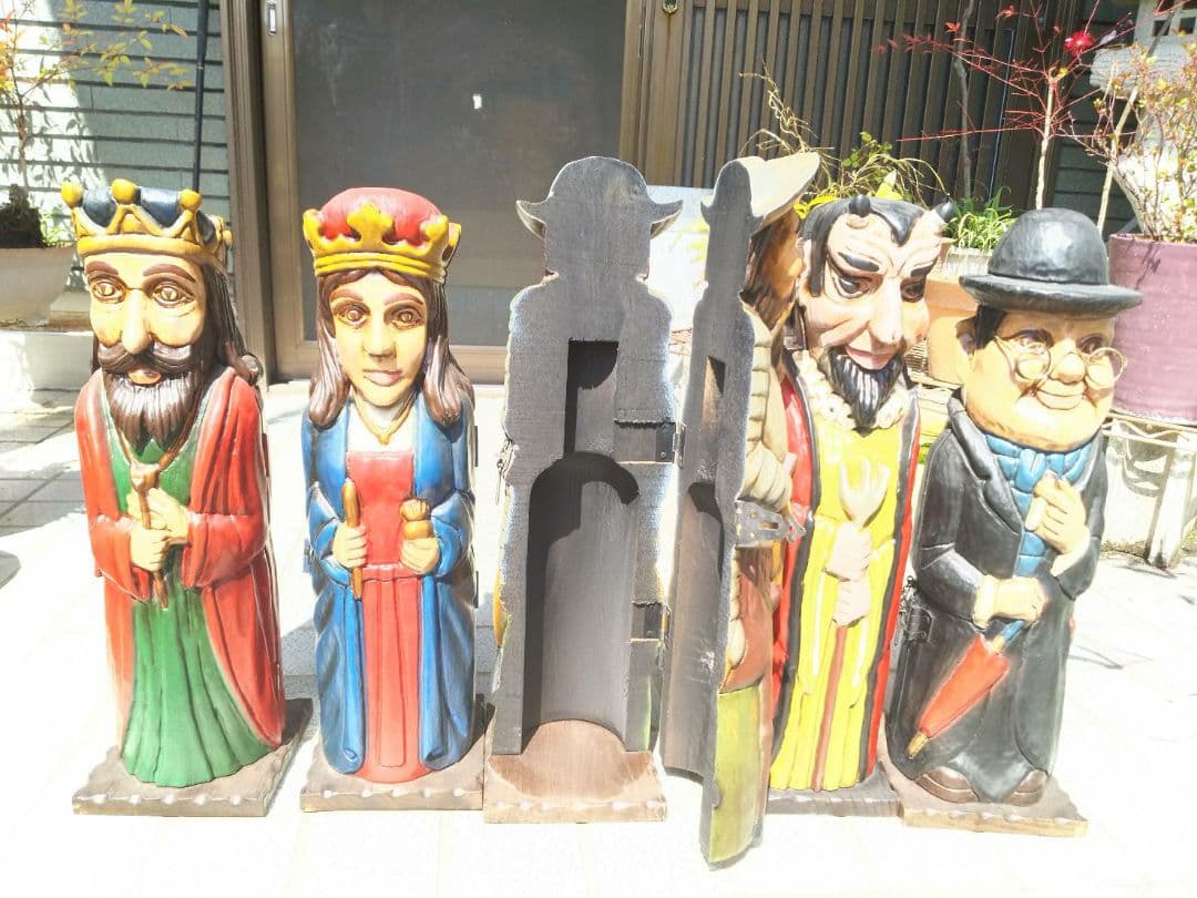 ボトルカバーの木彫りのインテリア