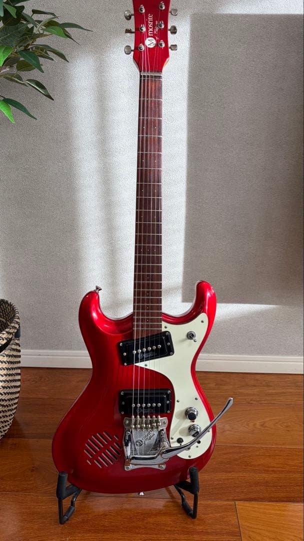 【感謝】極上美品★Mosrite JR-97 アンプ内蔵 モズライト