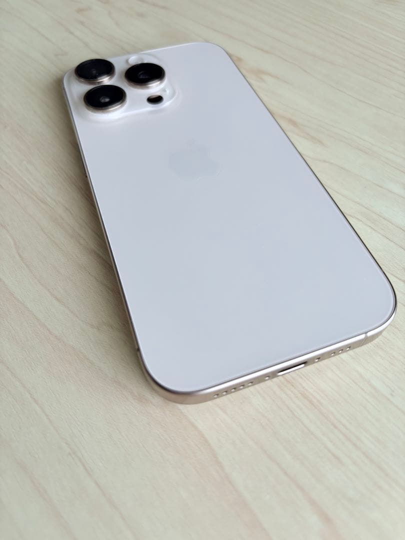【美品】iPhone16 pro 128GB