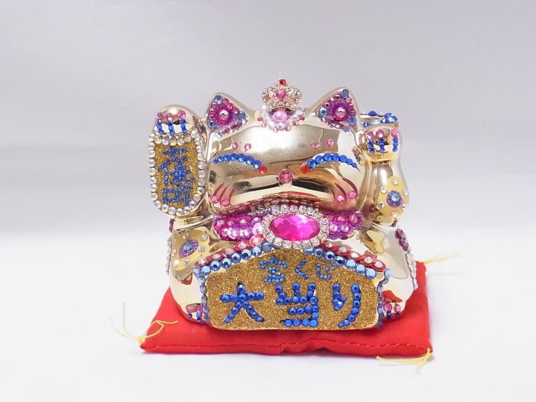 《値下げ》大当たりねこにしきゴールドジュエリー招き猫®️